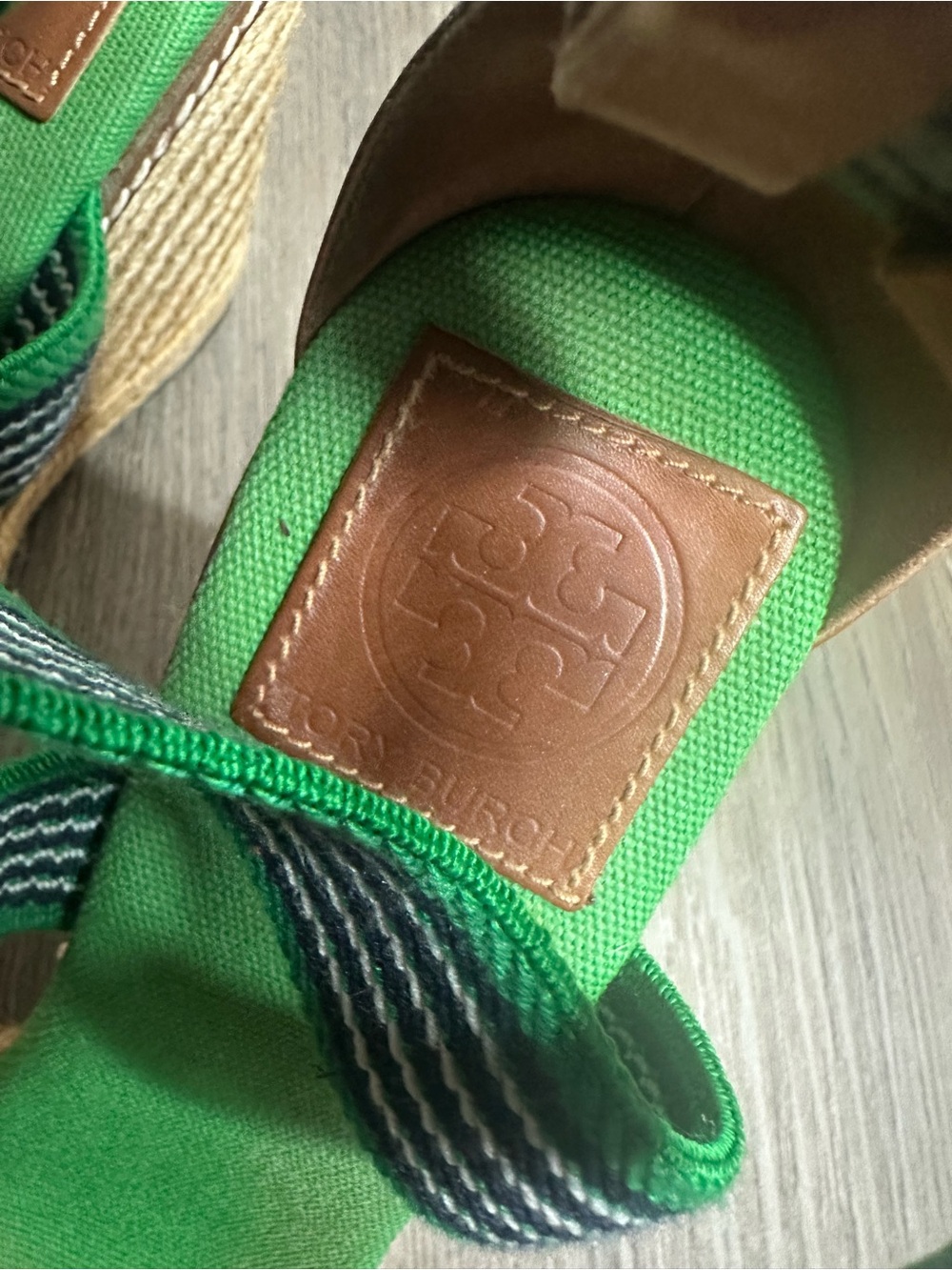Tory Burch Green Sandal Wedges Frieda Striped Espadrille Size 8 Preppy Resort - Picture 8 of 8